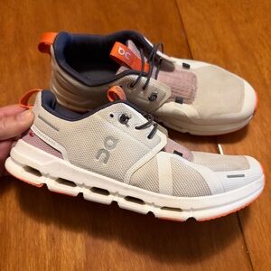 ON Running Cloud Sky Undyed White Mauve Youth Size 5Y Shoes